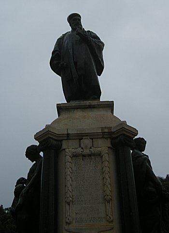 Founder`s Statue, IISc