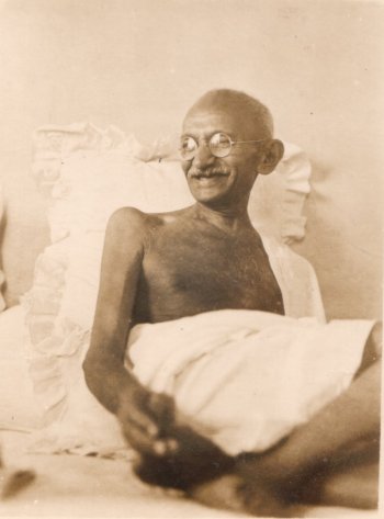 autobiography of mahatma gandhi. Kamat#39;s Potpourri: Mahatma