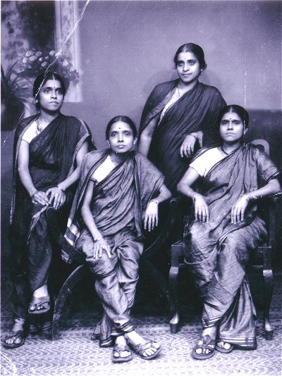 Traditional Konkani Attire