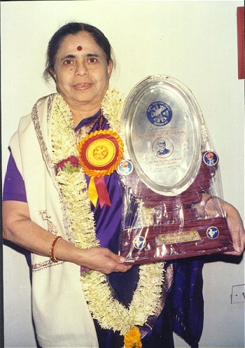 Jyotsna with the Rev. Kittel Award