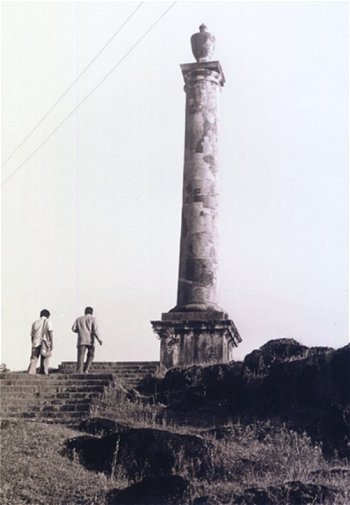 Monument to a Colonel  