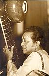 Ravishankar with his sitar